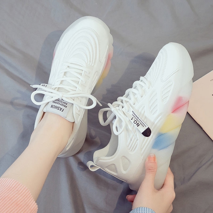 全新 2021夏季新款透气运动鞋女百搭跑步...