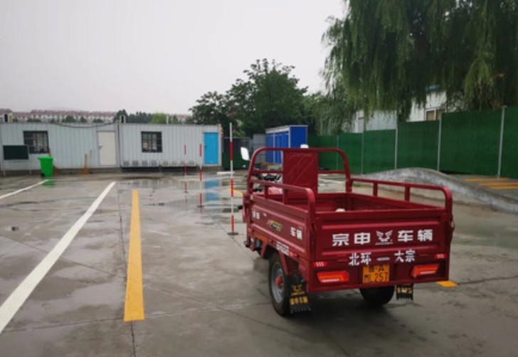 【不是卖车的是学驾照的！】夏天到了何不学个...