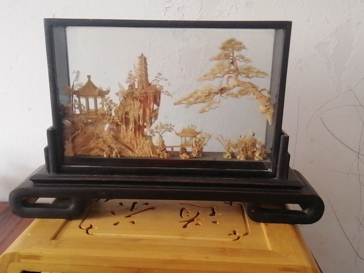 八十年代软木雕画，木雕摆件，底座长42厘米...