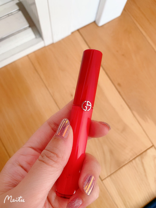 阿玛尼唇釉516，基本没怎么用啊，一口价包...