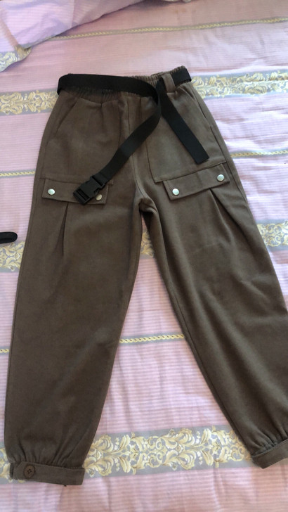 一套48包邮  白体恤20包邮  裤子一条...