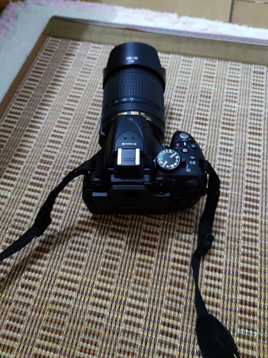 尼康d5200单反相机99.9新,16年买...