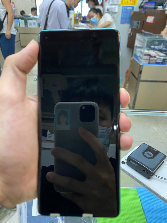 一加8pro 12+256 外观很新屏幕细...