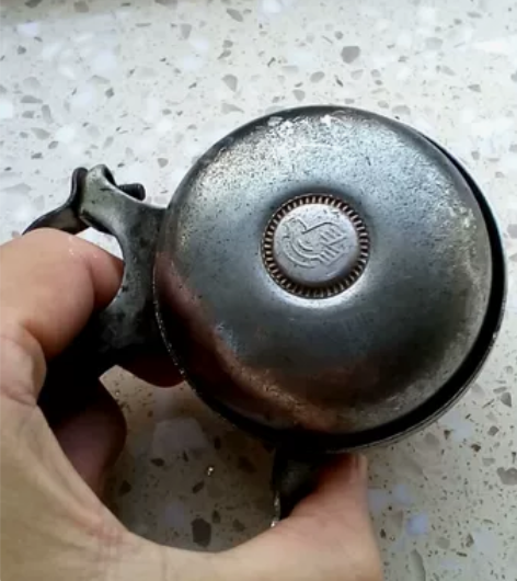上世纪七八十年代的老飞鸽自行车铃铛,从自行...