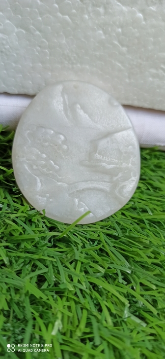 和田玉雕刻的山水画入手渠道：在古玩市场淘的，