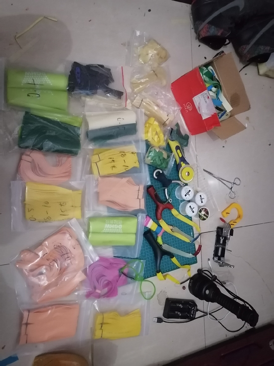 弹弓 皮筋 手电 裁切工具 绑筋助手 皮兜...