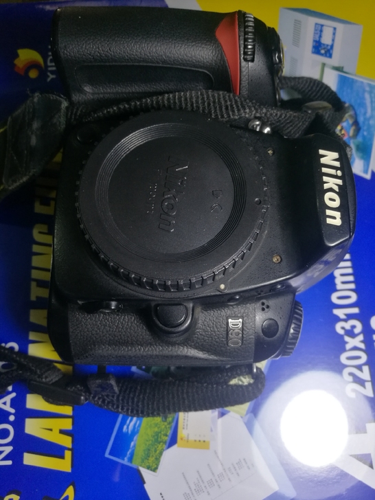 尼康CCD单反数码相机D90相机机身 ,成...