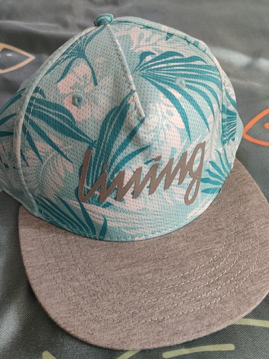 李宁中性全新平檐帽。买回来吊牌都没拆。所见...