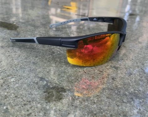 骑行跑步防强光pc偏光运动防滑太阳镜户外徒...