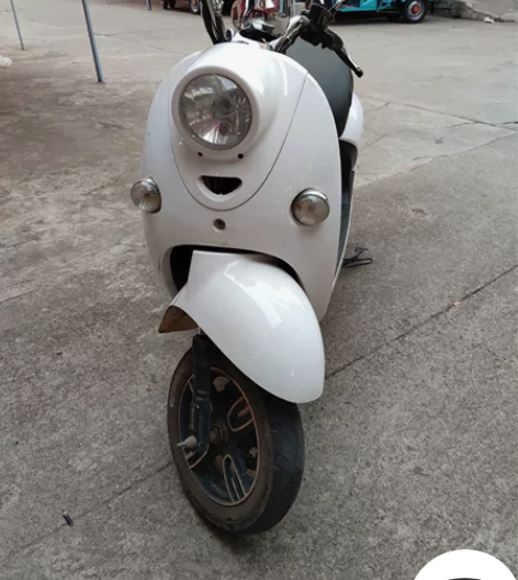 成色很新的白色龟车电动车72伏非60伏。 ...