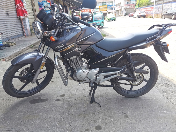 雅马哈 YBR125