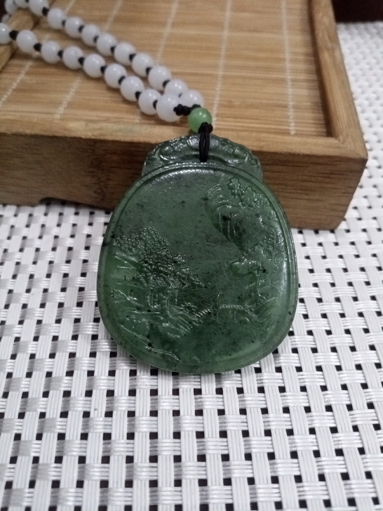 天然和田玉碧玉山水吊坠挂件玉牌 天然和田玉...
