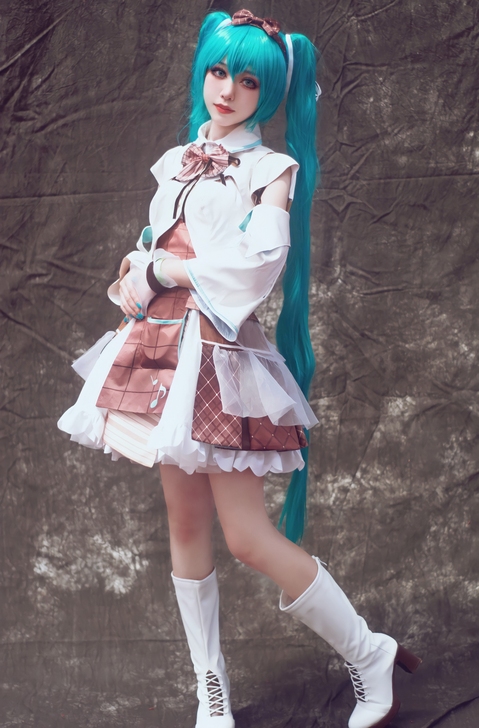 初音未来cos 阳光假期 高能手办团