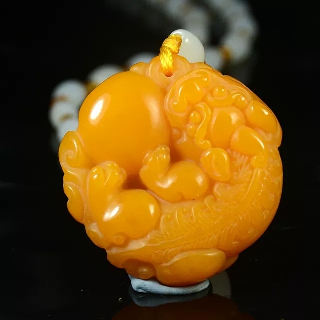 黄龙玉有求必应貔貅吊坠和田玉财源滚滚辟邪抱...