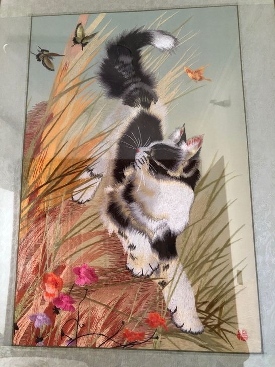 全新含框刺绣画 刺绣猫挂画，外框尺寸84*...