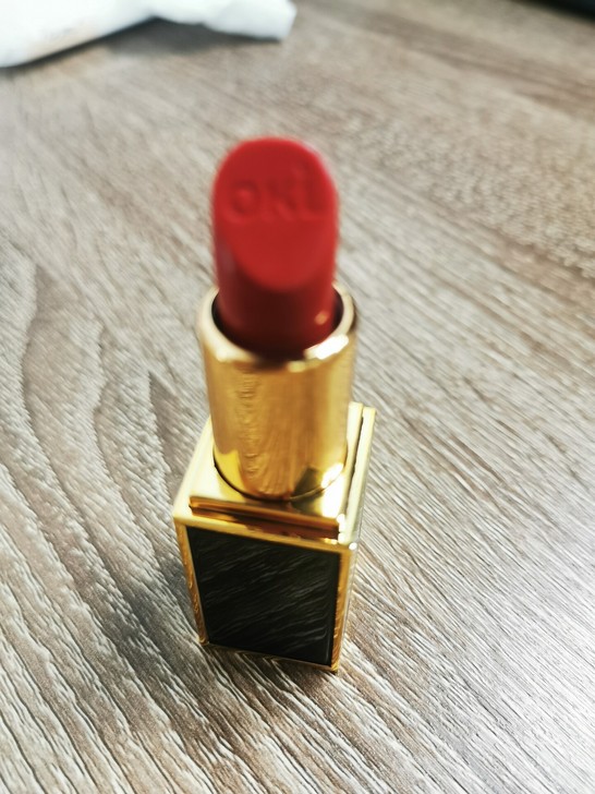 欧卡兰口红，全新 ，就在手上试了一下颜色，...