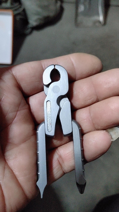 多功能工具折叠小钳子户外迷你EDC组合钳应...