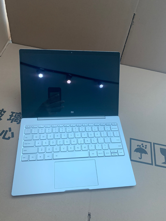 小米笔记本Air