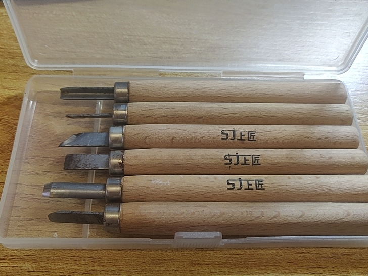 闲置雕刻刀,之前为了做石膏造型,