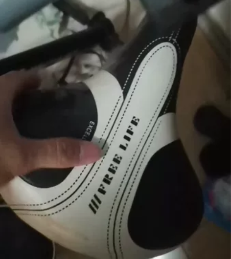 我已放假回家，需要请等开学九月自提，不能自...