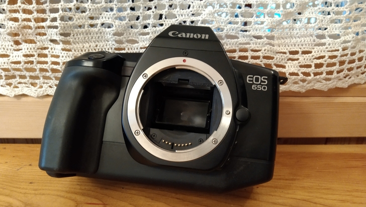 佳能eos650机身，1/2000最大快门...
