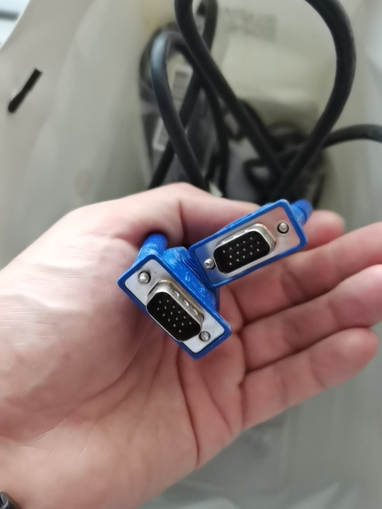 原装电脑显示器vga连接线，全新！