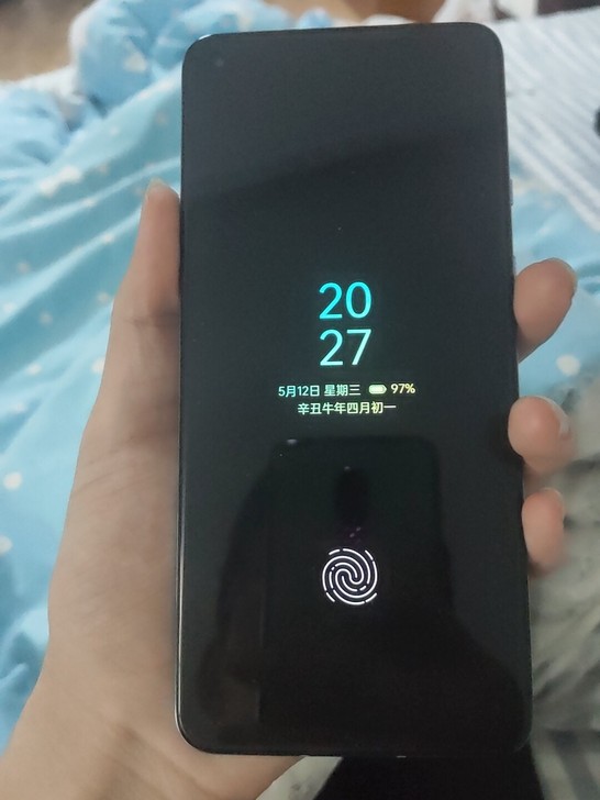 一加9r  8+128，保修剩余600多天...
