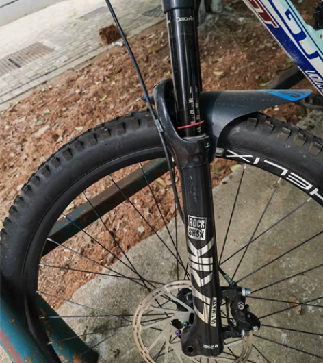 RockShox lyrik前叉 行程16...