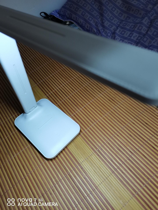 可以调光的护眼灯充电两用10w