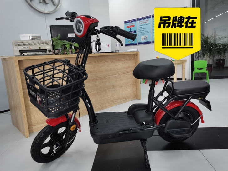 爱玛电动车  小坦克  有喜欢的友友可以到...