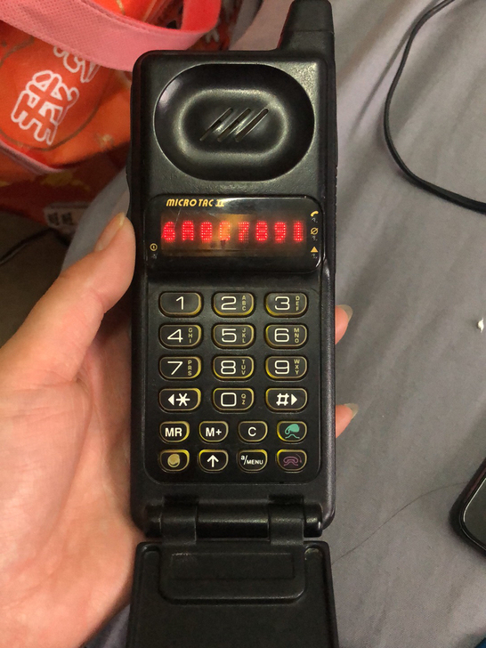 摩托罗拉9900x，开机按键正常，品相差，...