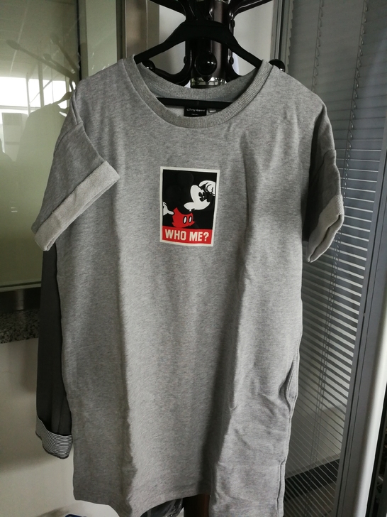 米奇毛圈带兜运动风连衣裙,全新,一次没穿过。