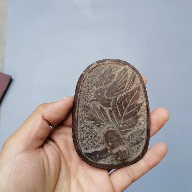 清代手工雕刻画鸟端石砚板一块