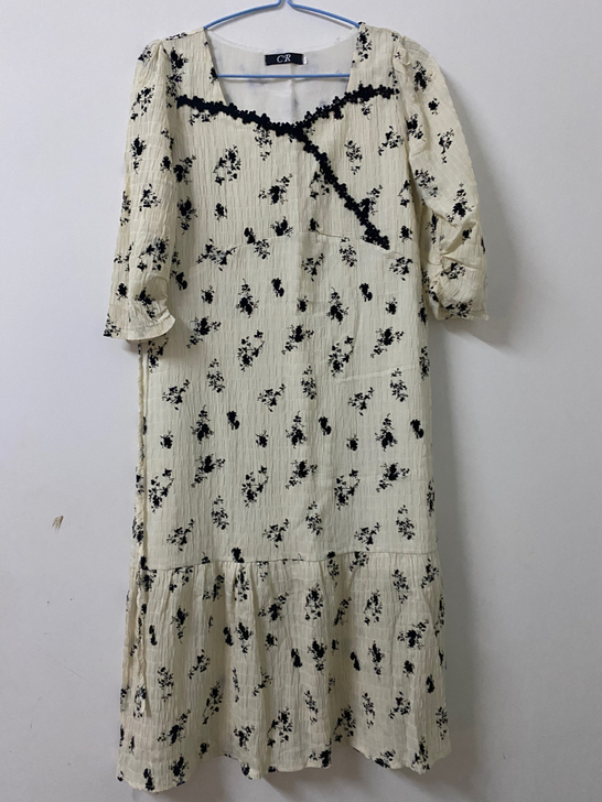 小碎花，棉质亲肤、收腰连衣裙