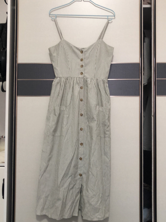 全新纯棉的不起球，吊带连衣裙，本人穿宽松，...