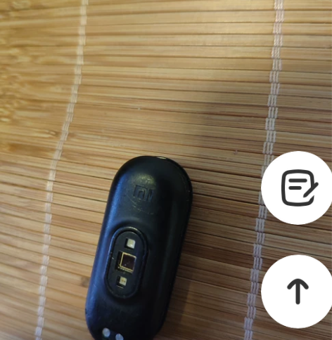 小米手环5，NFC版的 自己用的，不小心摔...