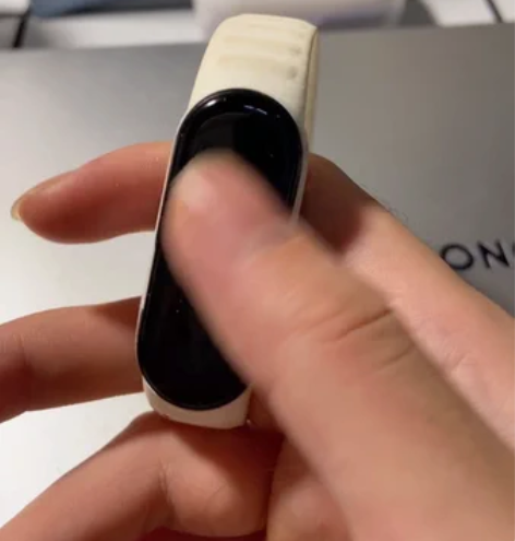 闲置小米手环5 有充电线很少用