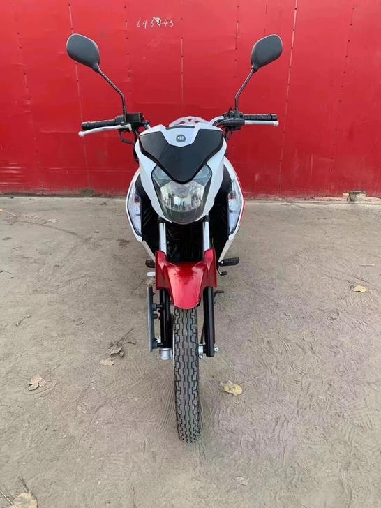 二手摩托车五羊本田150彪影，红红火火的颜...