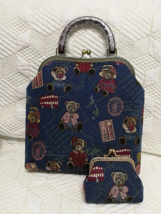 小熊套包，大包可放平板电脑，内有隔袋，纯手...