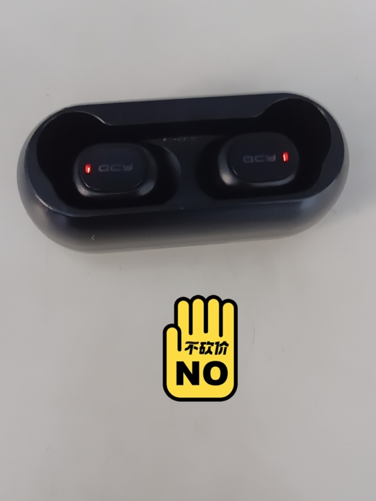 qcyT1c，便宜出。两个耳朵都可以用。