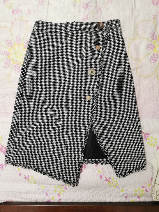 new look格纹半身裙