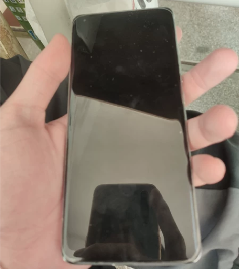 手机是小米11 Ultra 5G手机 处理...