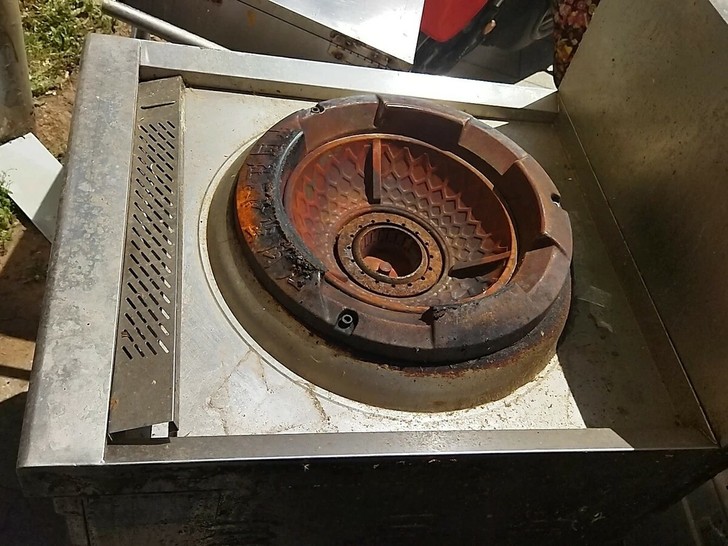 单头猛火灶，东西在鲁东大学，想要的可以联系