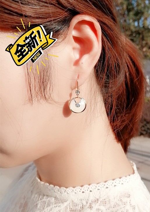 专柜扇形贝母耳环