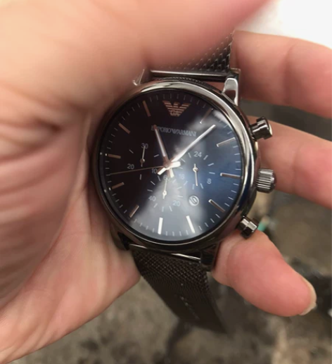 阿玛尼手表 感兴趣的话点“我想要”和我私聊...