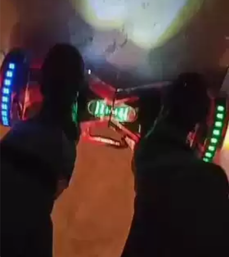 大轮的智能平衡车,带蓝牙音箱,音质特别好。...