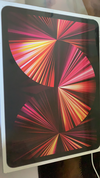 出售ipad2021 pro128g  5...
