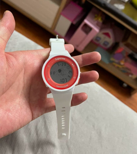 多伦兹电子手表,全新闲置处理! 宝贝不退换...