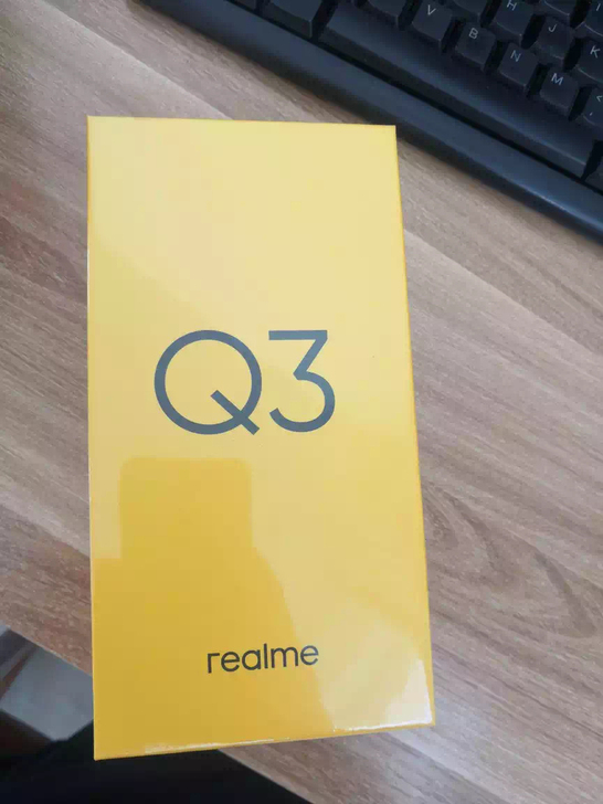 Realme真我 Q3手机