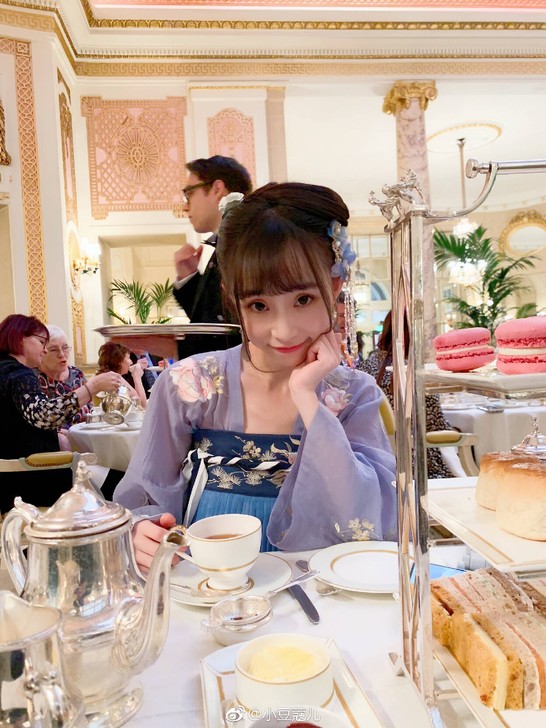 【高级会员代拍十三余】十三余代拍小豆蔻儿汉...